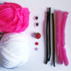 kit-loisir-creatif-enfant-customisation-chapeau-oreille-modele-chat-rose-detail