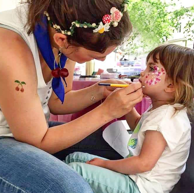 Maquillage enfant Fleur pour Carnaval - Idées conseils et tuto Maquillage