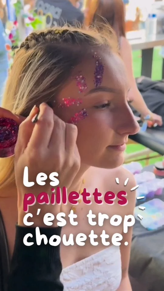 Le bar à paillettes fait briller vos soirées !

Bien loin du look kitch des années 90, le maquillage à paillettes se la joue chic et tendance. 

Les paillettes, c’est magique, pétillant, fun, délirant, beaux, scintillant… que d’adjectifs pour cette animation !

Du look subtil au plus extravagant, les paillettes vous vont comme un gant!

L’animation bar à paillettes c’est l’occasion d’offrir une touche colorée pailletée à vos invités !

----------------------------------------------

⭐🎨 Je suis Caroline maquilleuse professionnelle et formatrice en maquillage artistique.
Je rend vos événements inoubliables avec une bonne dose de couleurs et de paillettes !
Je me déplace autour de Nîmes, Montpellier, Avignon, Marseille, Aix-en-Provence...

✉️ Caroline@lesrecreationscreatives.fr 

 ----------------------------------------------

#barapaillettes #maquillagepaillettes #animationpaillettes #barapaillettesavignon #barapaillettesmarseille #barapaillettesmontpellier